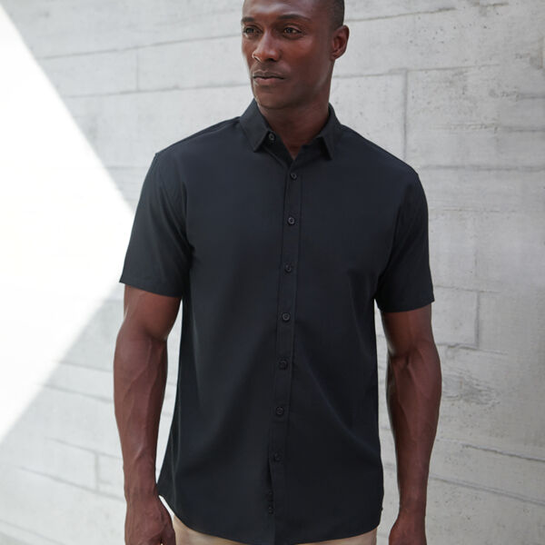 Henbury Short Sleeved Cotton Feel Coolplus® Shirt Thumbnail